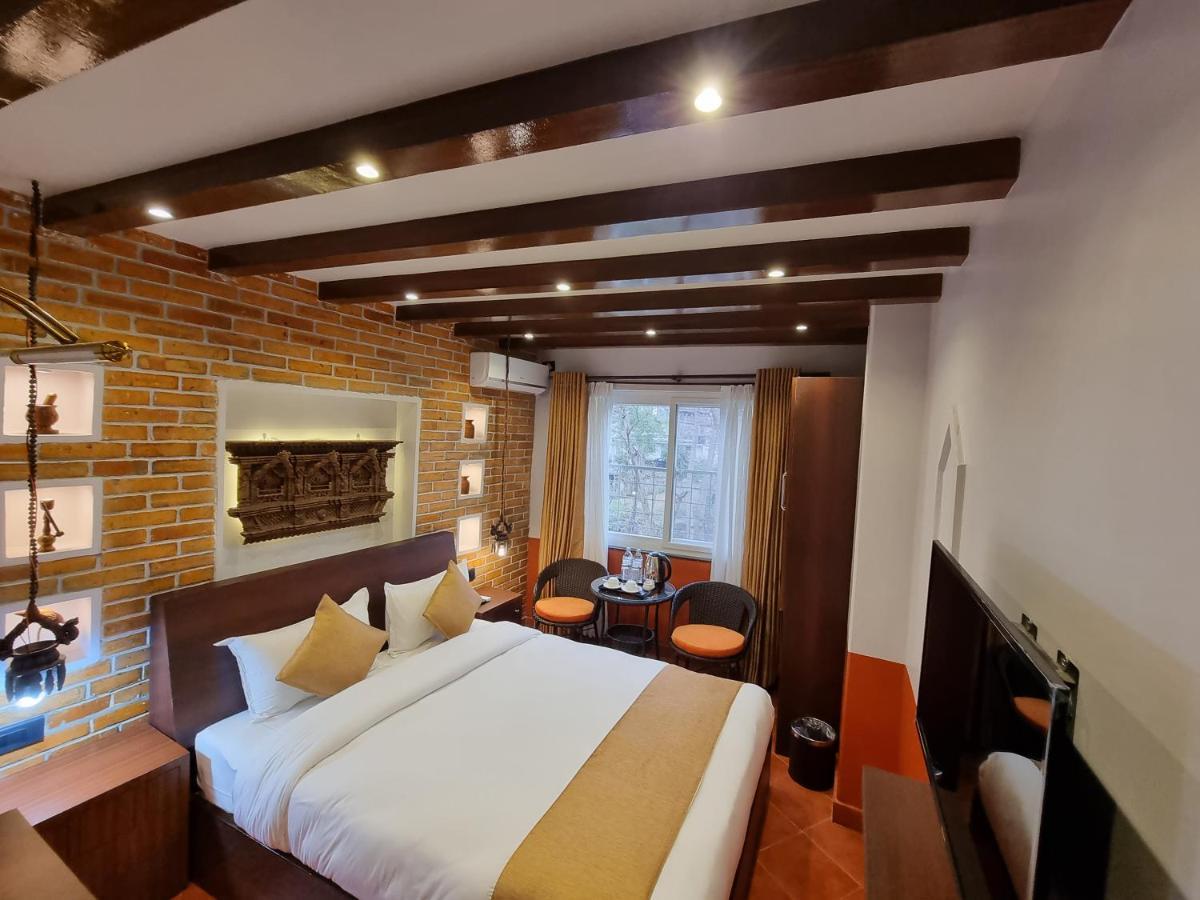 Chautari Boutique Hotel Покхара Екстер'єр фото