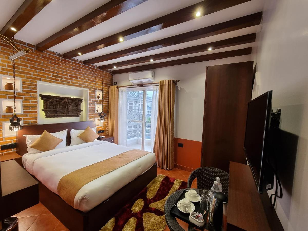 Chautari Boutique Hotel Покхара Екстер'єр фото