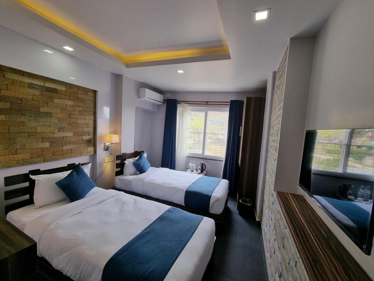 Chautari Boutique Hotel Покхара Екстер'єр фото