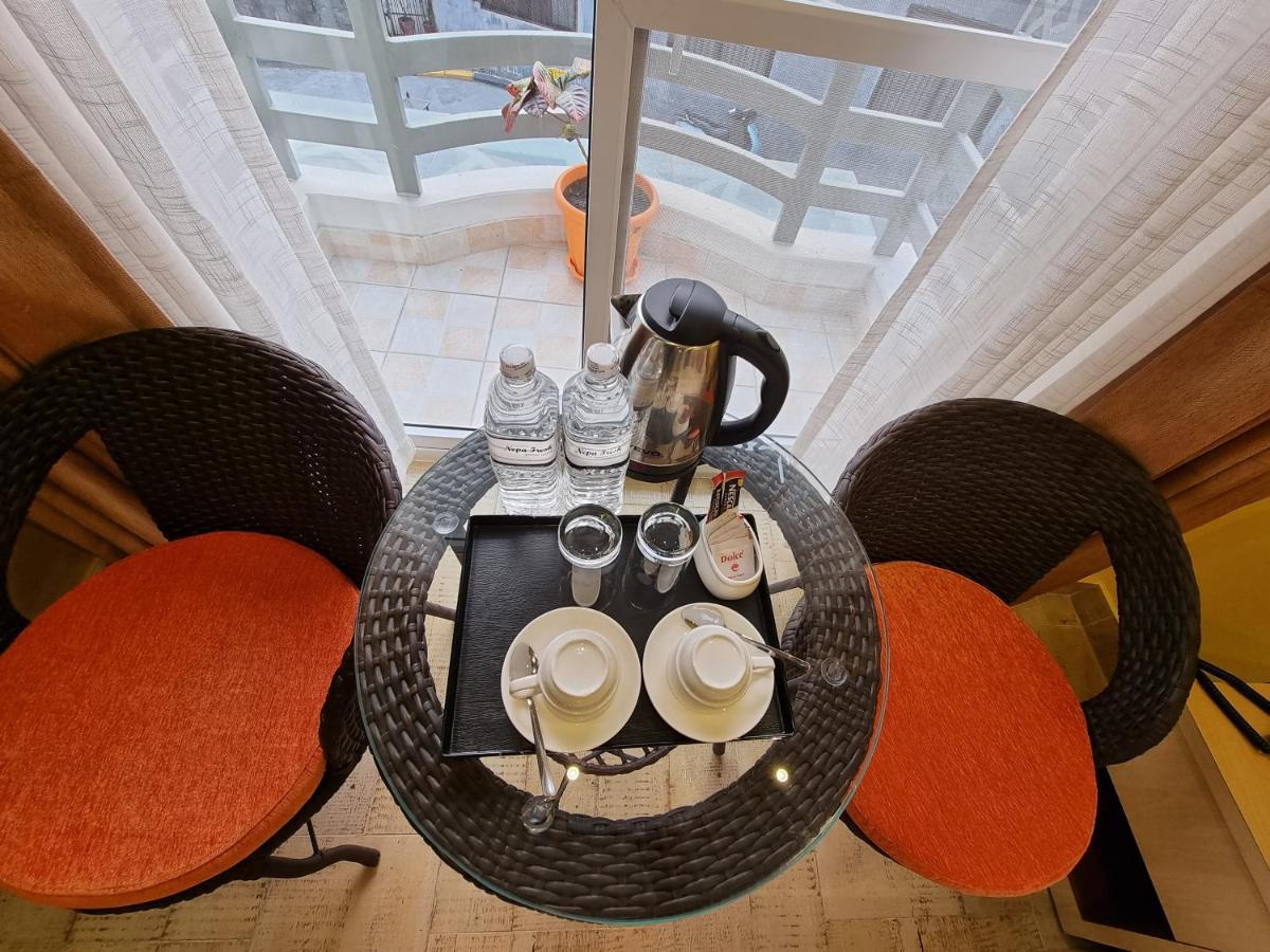 Chautari Boutique Hotel Покхара Екстер'єр фото