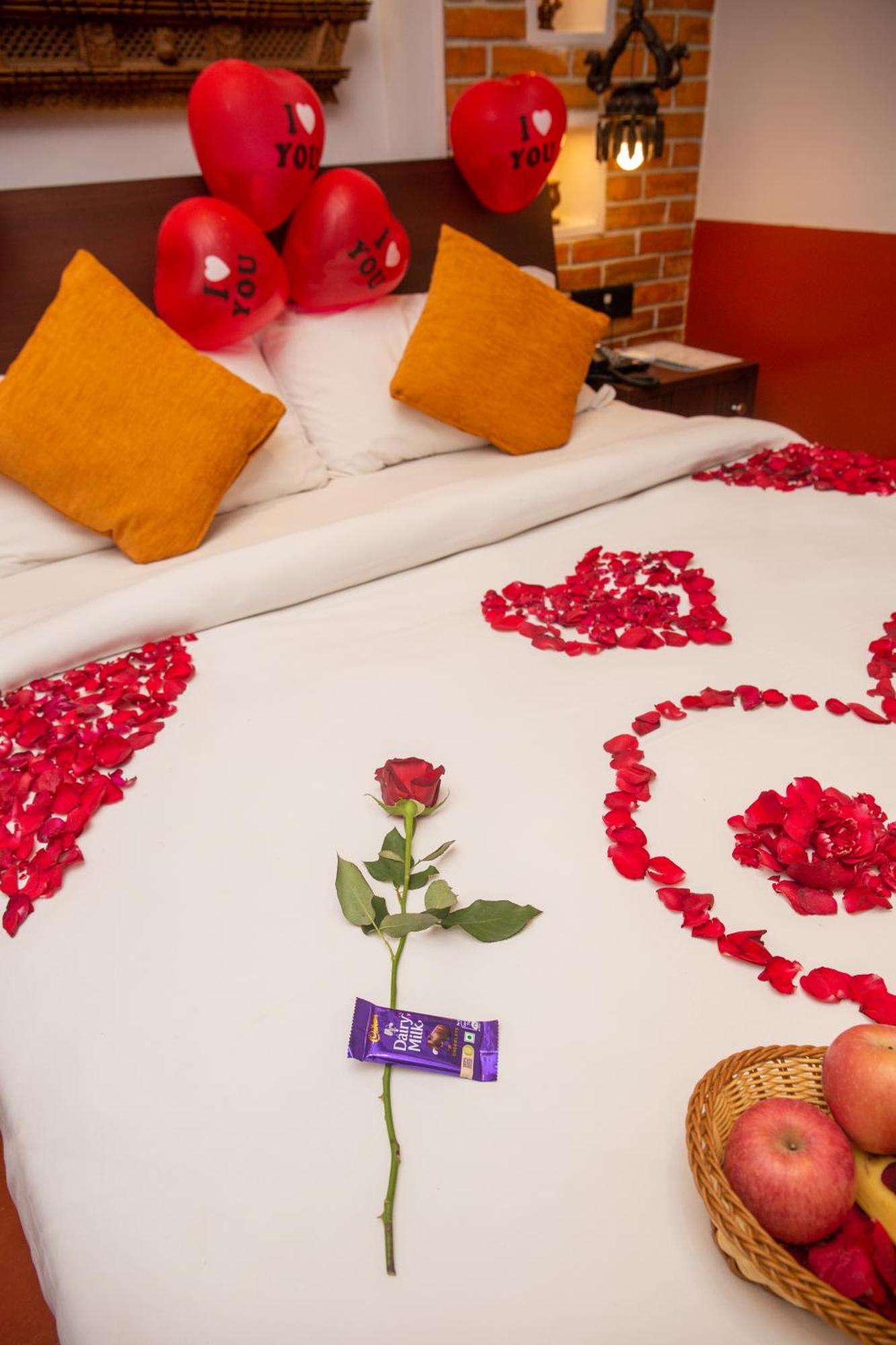 Chautari Boutique Hotel Покхара Екстер'єр фото