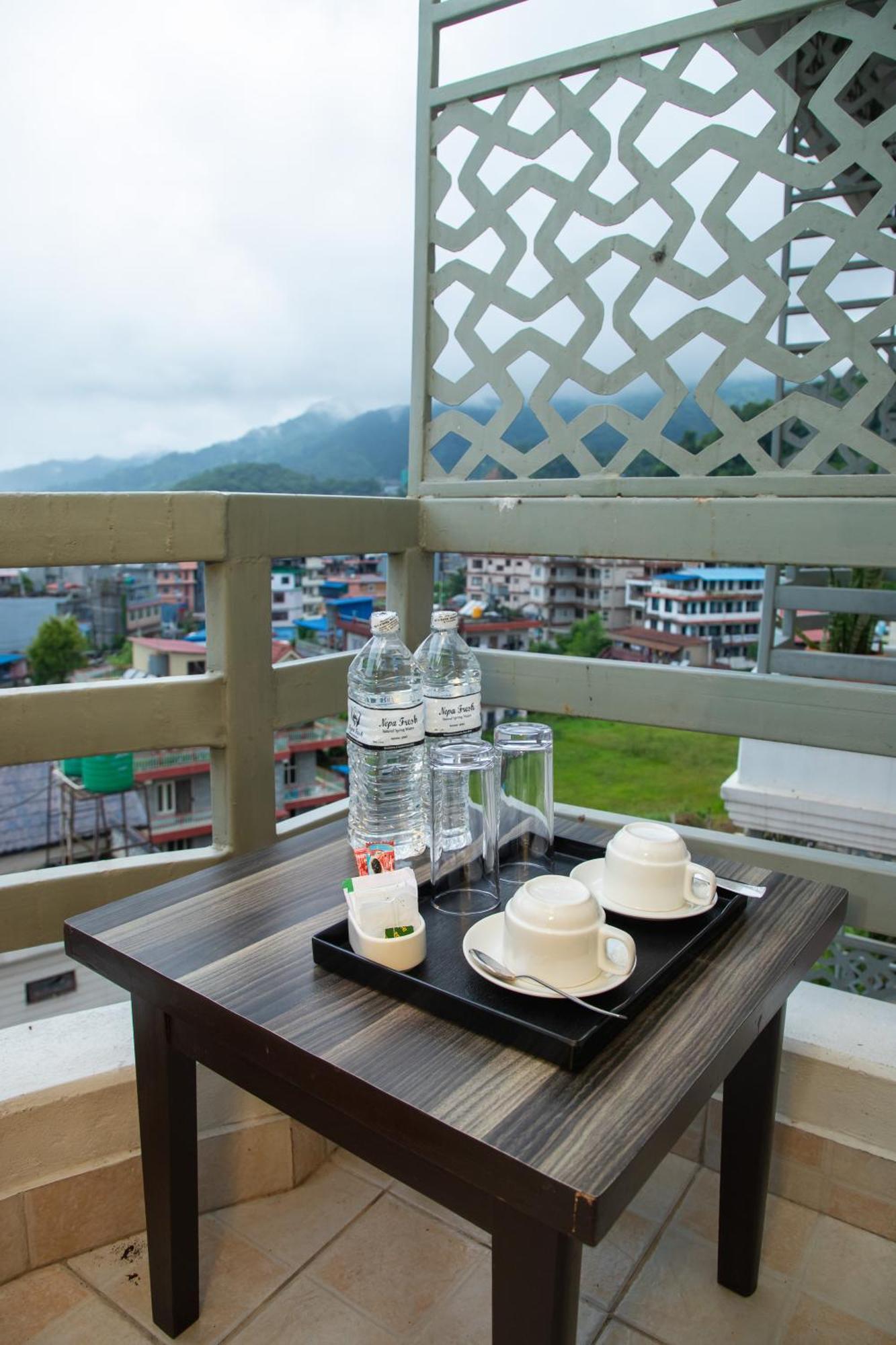 Chautari Boutique Hotel Покхара Екстер'єр фото