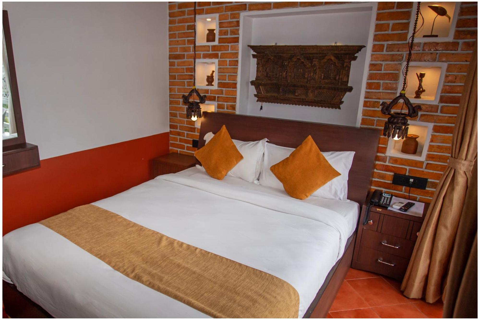 Chautari Boutique Hotel Покхара Екстер'єр фото
