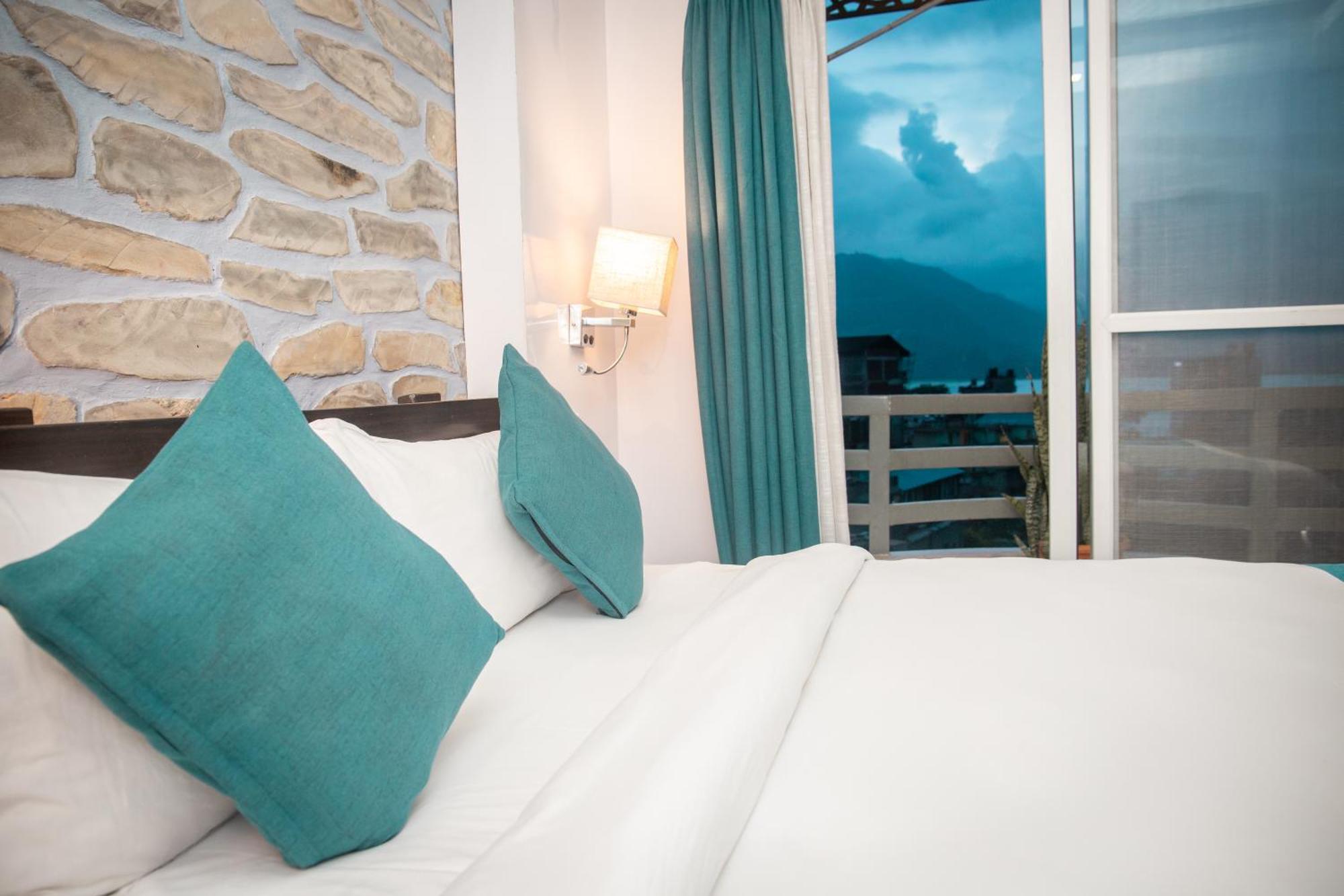 Chautari Boutique Hotel Покхара Екстер'єр фото
